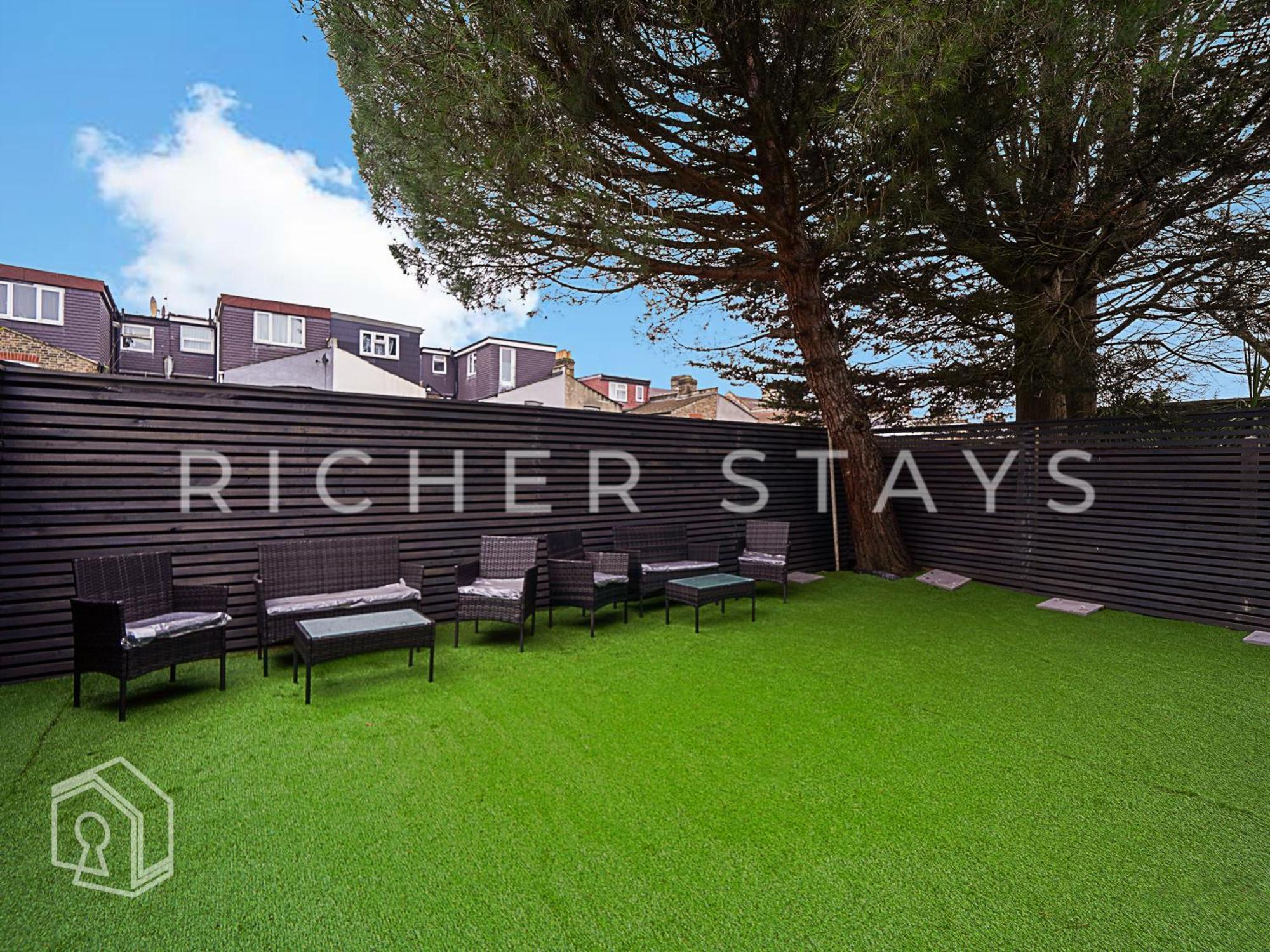 Leyton Guest Rooms - Rooms And Amenities London Exteriör bild